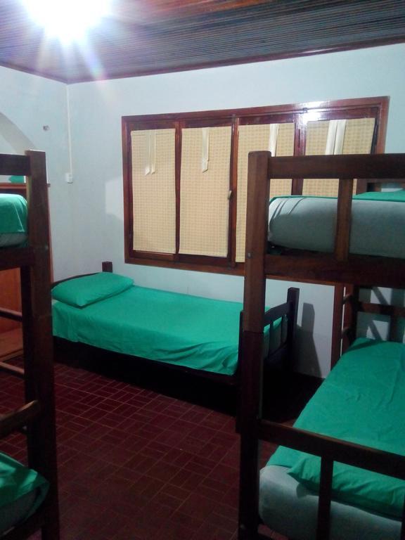 Iguazu Rey Hostel Пуэрто-Игуасу Экстерьер фото
