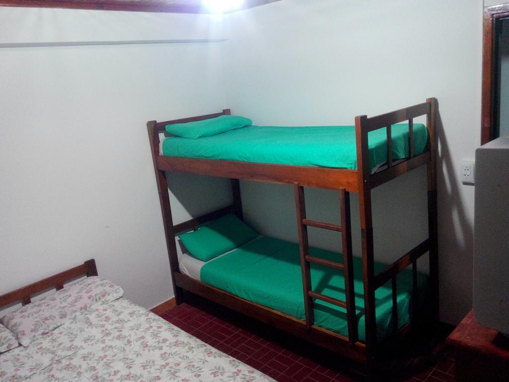 Iguazu Rey Hostel Пуэрто-Игуасу Номер фото