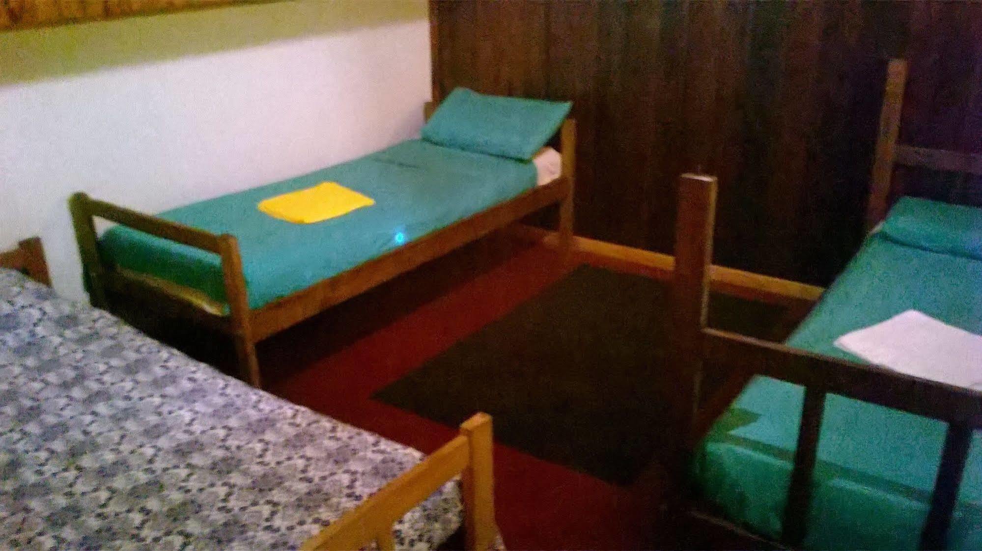Iguazu Rey Hostel Пуэрто-Игуасу Экстерьер фото
