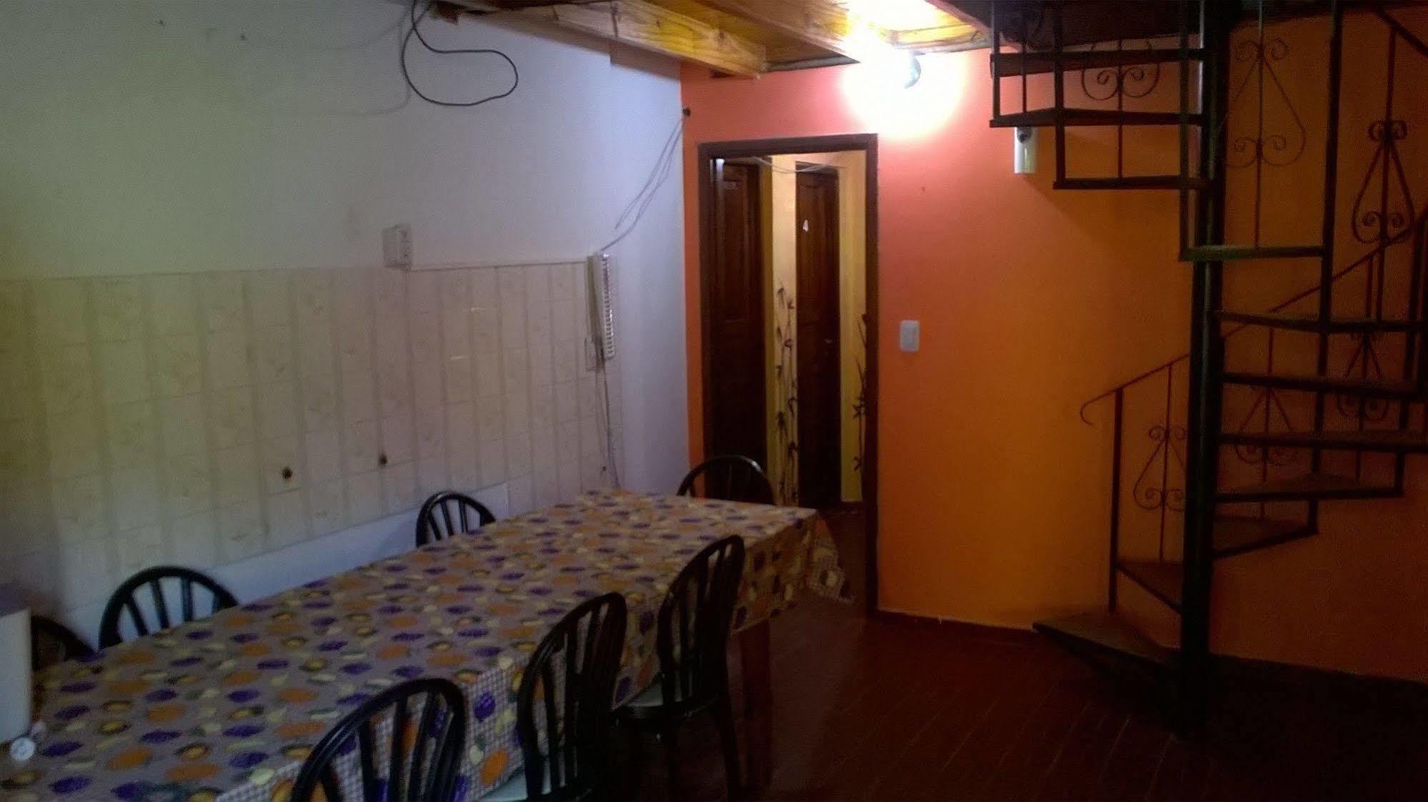 Iguazu Rey Hostel Пуэрто-Игуасу Экстерьер фото